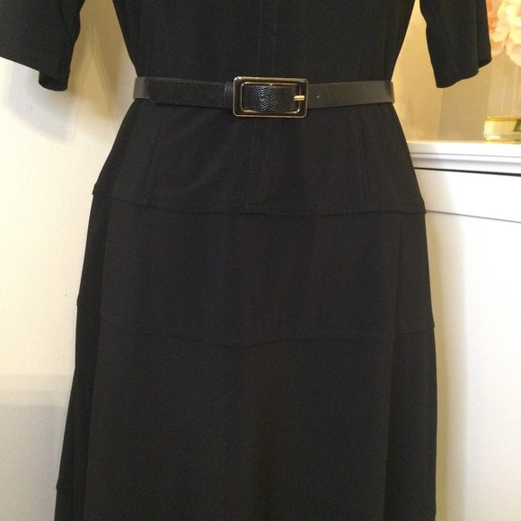 Anne Klein, Belted Drop Waist Short Sleeve Black Knit A-line Dress, Sz. 10 - Picture 4 of 11